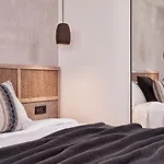 מלון Atlantica Marmari Palace 5*