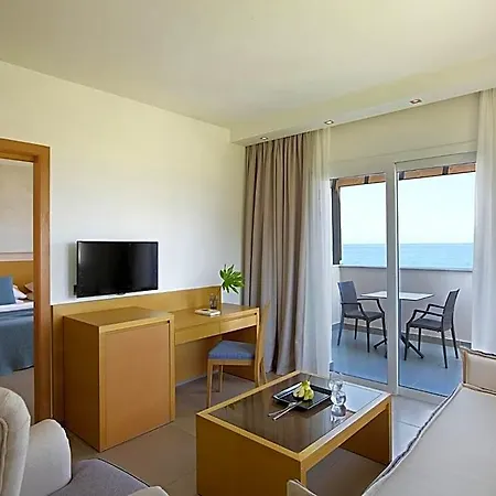 ホテル Atlantica Marmari Palace マスティハリ