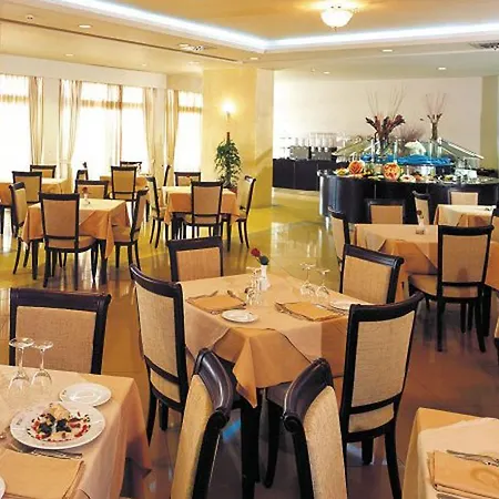 Atlantica Marmari Palace Hotell 5*